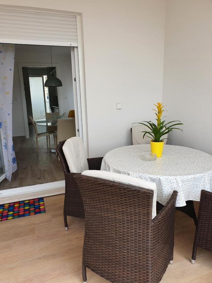 Tina Apartment Split